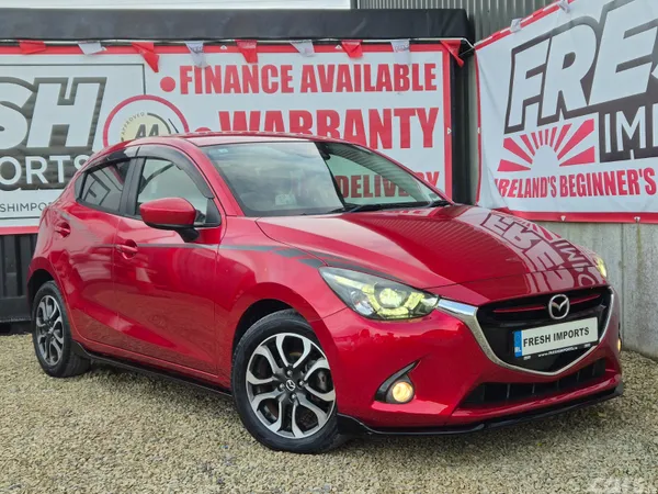 Mazda Demio Hatchback, Diesel, 2015, Red