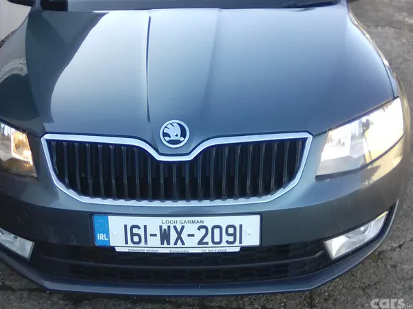 Skoda Octavia Saloon, Diesel, 2016, Grey