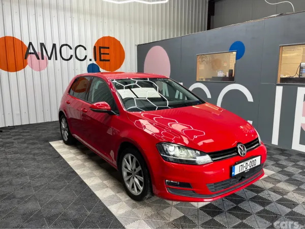 Volkswagen Golf Hatchback, Petrol, 2017, Red