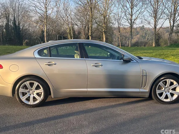 Jaguar XF Saloon, Diesel, 2010, Gold