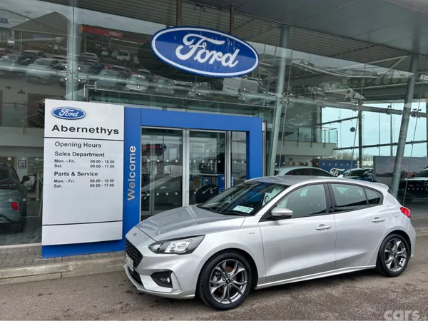 Ford Focus Hatchback, Petrol, 2020, Grey