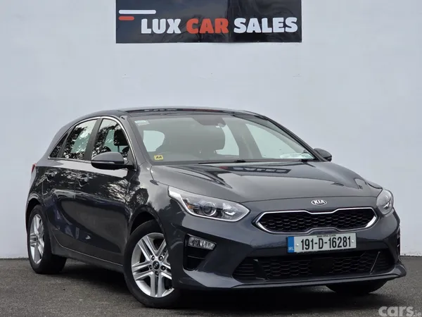 Kia Ceed Hatchback, Petrol, 2019, Grey