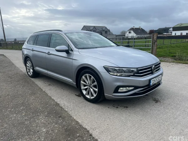 Volkswagen Passat Estate, Diesel, 2022, Grey