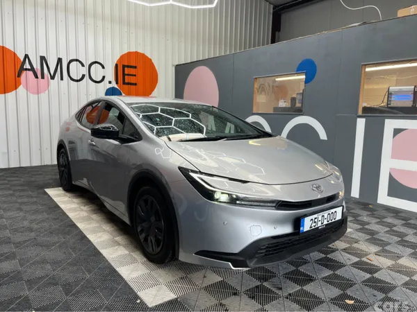 Toyota Prius Saloon, Petrol Hybrid, 2025, Silver