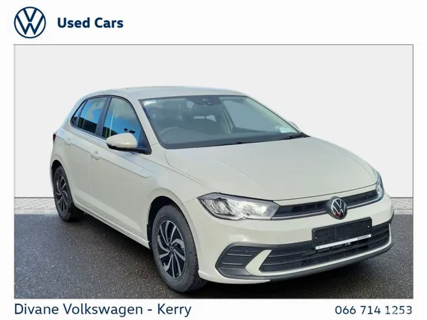 Volkswagen Polo Hatchback, Petrol, 2027, Grey