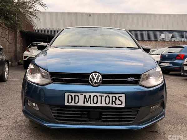 Volkswagen Polo Hatchback, Petrol, 2015, Blue
