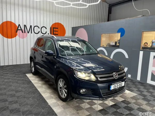 Volkswagen Tiguan SUV, Petrol, 2013, Blue