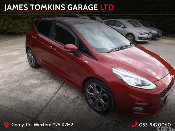 Ford Fiesta Hatchback, Petrol, 2020, Red