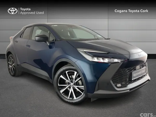 Toyota C-HR SUV, Petrol Hybrid, 2025, Blue
