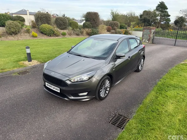Ford Focus Hatchback, Diesel, 2018, Grey