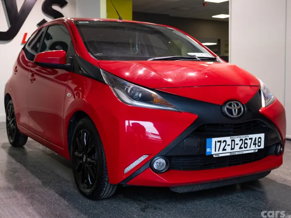 Toyota Aygo Hatchback, Petrol, 2017, Red