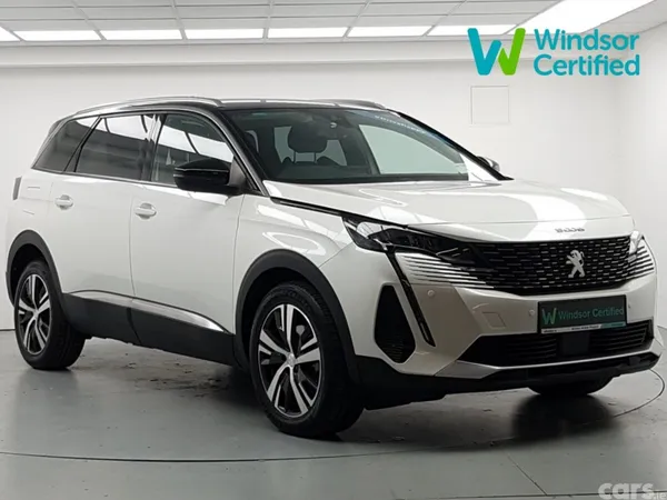 Peugeot 5008 MPV, Petrol, 2023, White