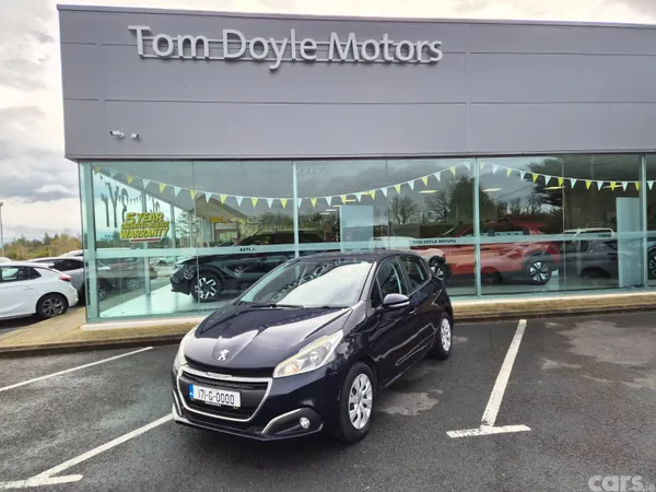 Peugeot 208 Hatchback, Petrol, 2017, Blue