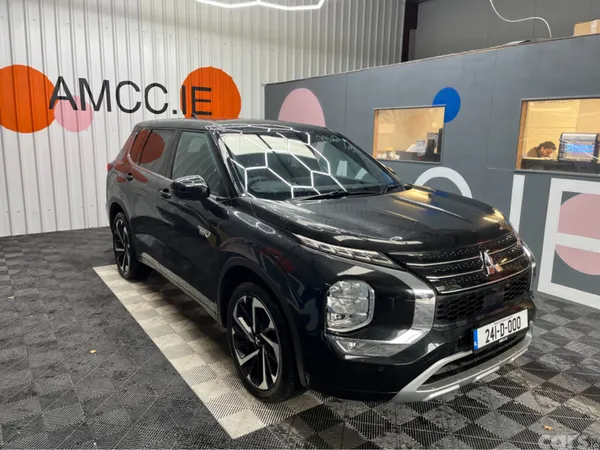 Mitsubishi Outlander SUV, Petrol Plug-in Hybrid, 2024, Black