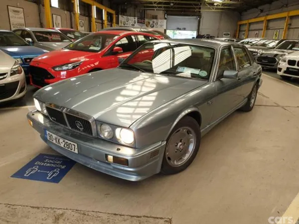 Jaguar XJ Saloon, Petrol, 1990, Blue
