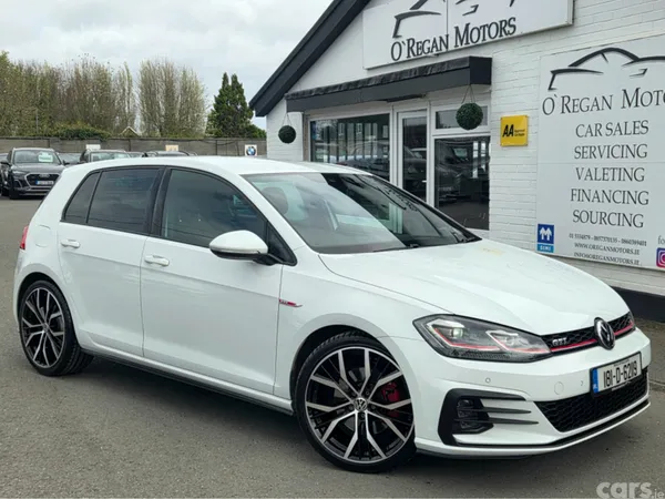 Volkswagen Golf Hatchback, Petrol, 2018, White