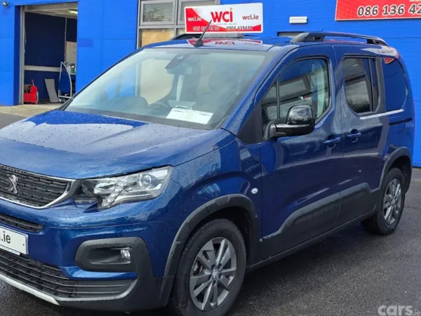 Peugeot Rifter MPV, Petrol, 2022, Blue