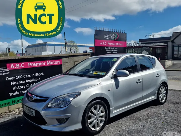 Hyundai i30 Hatchback, Diesel, 2011, Silver