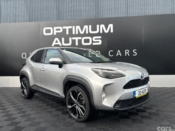 Toyota Yaris Cross Hatchback, Petrol Hybrid, 2021, Silver