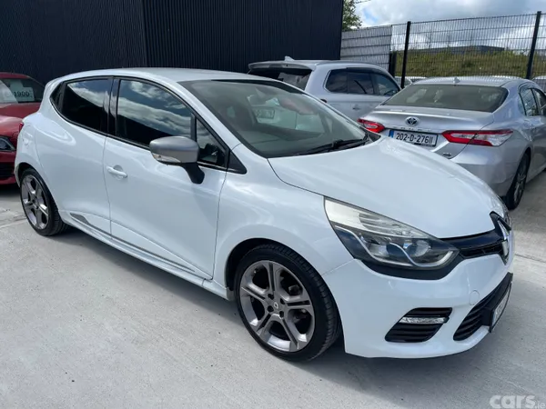 Renault Clio Hatchback, Petrol, 2017, White