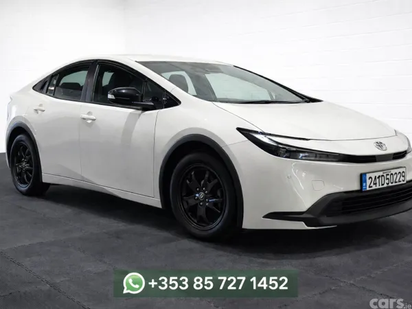 Toyota Prius Hatchback, Petrol Hybrid, 2024, White