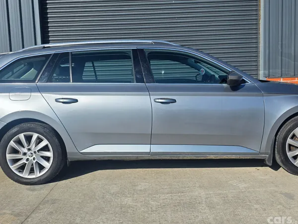 Skoda Superb Estate, Diesel, 2021, Grey
