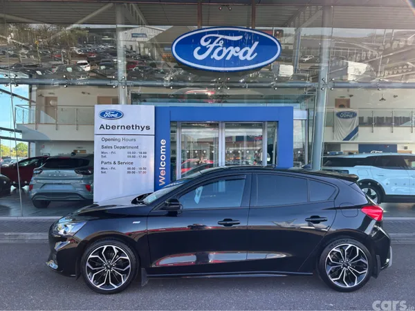 Ford Focus Hatchback, Petrol, 2020, Black