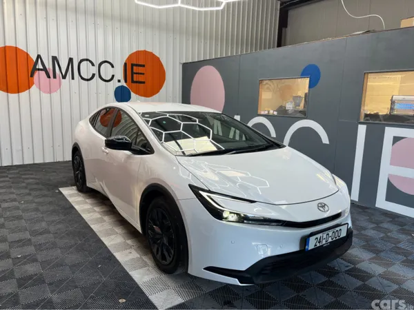 Toyota Prius Estate, Petrol, 2024, White