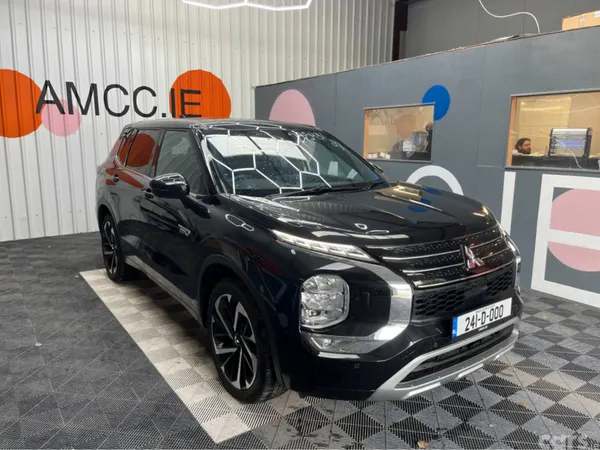 Mitsubishi Outlander SUV, Petrol Plug-in Hybrid, 2024, Black