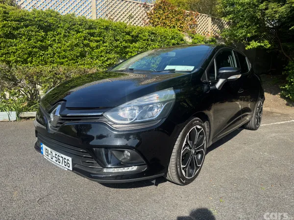 Renault Clio Hatchback, Petrol, 2019, Black