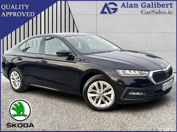 Skoda Octavia Hatchback, Diesel, 2022, Black