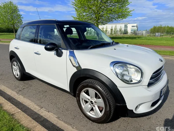 Mini Countryman Hatchback, Diesel, 2016, White