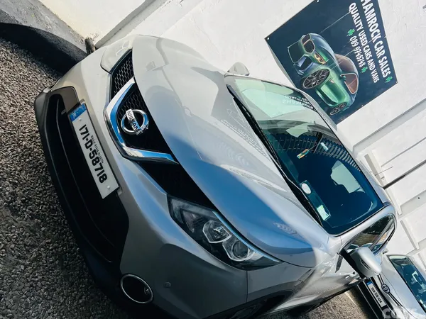 Nissan Qashqai SUV, Diesel, 2017, Silver