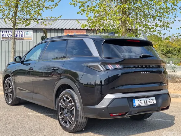 Peugeot 5008 MPV, Petrol Hybrid, 2025, Black