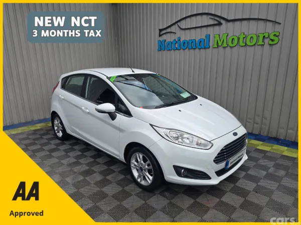 Ford Fiesta Hatchback, Petrol, 2015, White