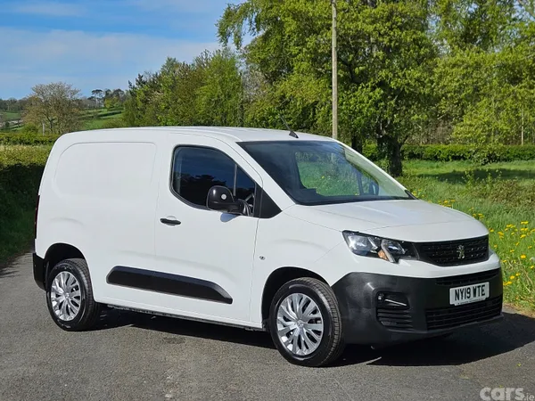 Peugeot Partner MPV, Diesel, 2019, White