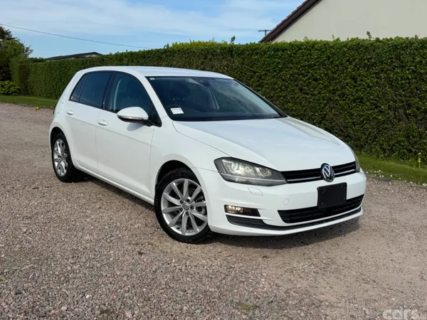 Volkswagen Golf Hatchback, Petrol, 2017, White