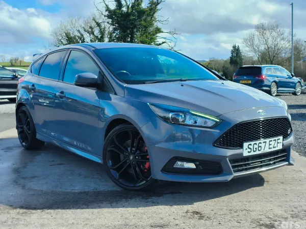 Ford Focus Hatchback, Diesel, 2017, Grey