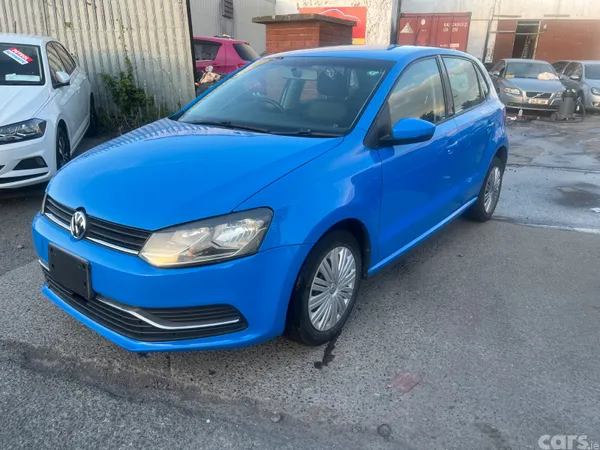 Volkswagen Polo Hatchback, Petrol, 2015, Blue