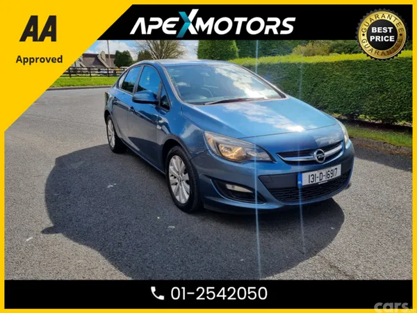 Opel Astra Saloon, Diesel, 2013, Blue