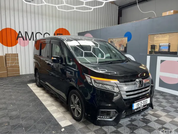 Honda Stepwagon MPV, Petrol Hybrid, 2019, Black