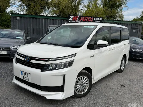 Toyota Voxy MPV, Petrol Hybrid, 2016, White