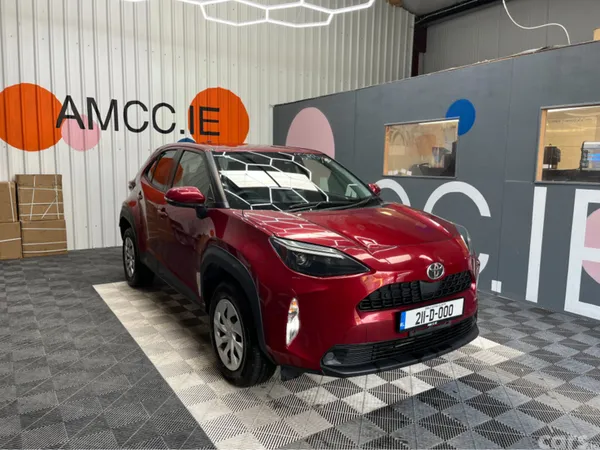 Toyota Yaris Cross SUV, Petrol, 2021, Red