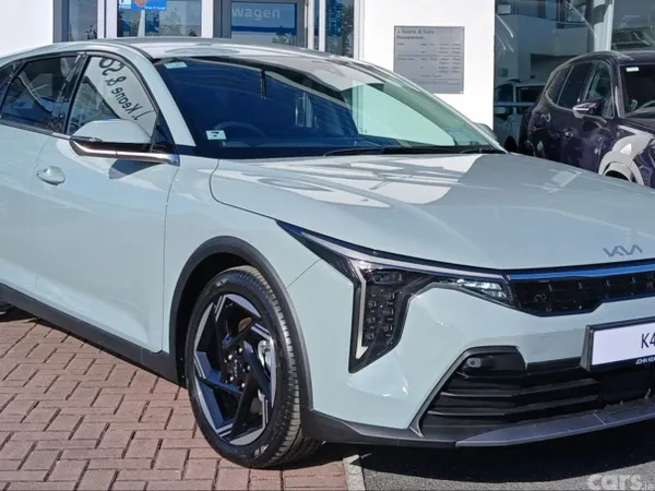 Kia K4 Hatchback, Petrol Hybrid, 2027, 