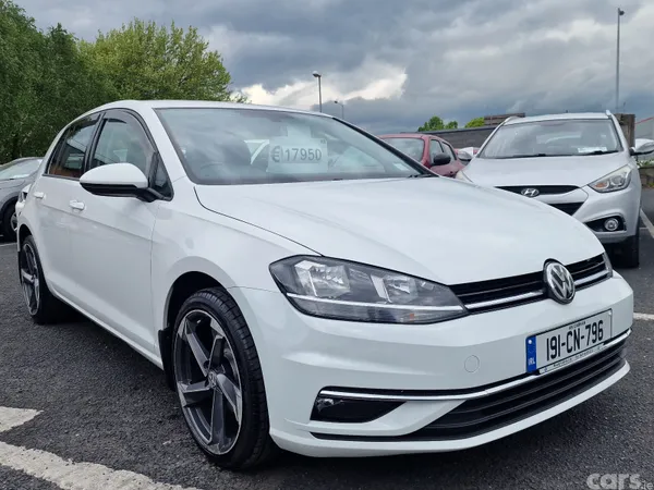 Volkswagen Golf Estate, Petrol, 2019, White