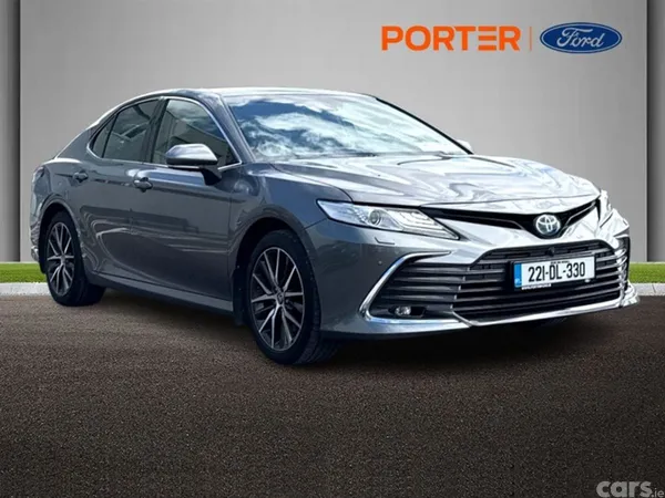 Toyota Camry Saloon, Petrol Hybrid, 2022, Grey