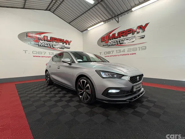 SEAT Leon Hatchback, Diesel, 2022, Silver