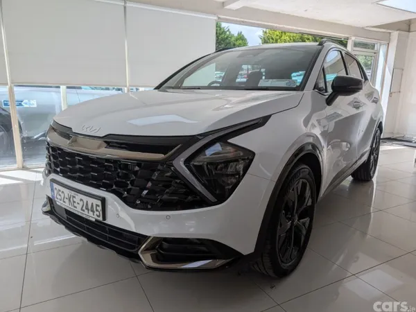 Kia Sportage SUV, Petrol Plug-in Hybrid, 2025, White