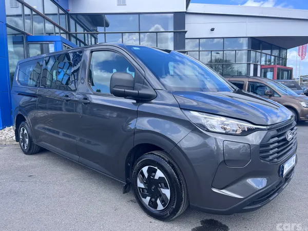 Ford Tourneo Custom MPV, Petrol Plug-in Hybrid, 2027, Grey