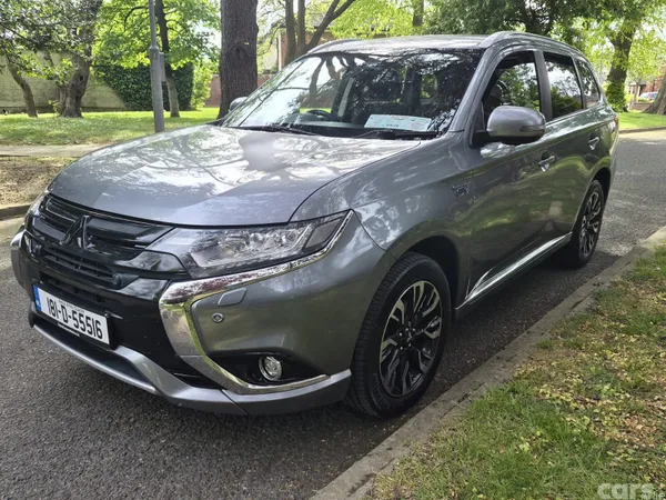 Mitsubishi Outlander SUV, Petrol Plug-in Hybrid, 2018, Grey